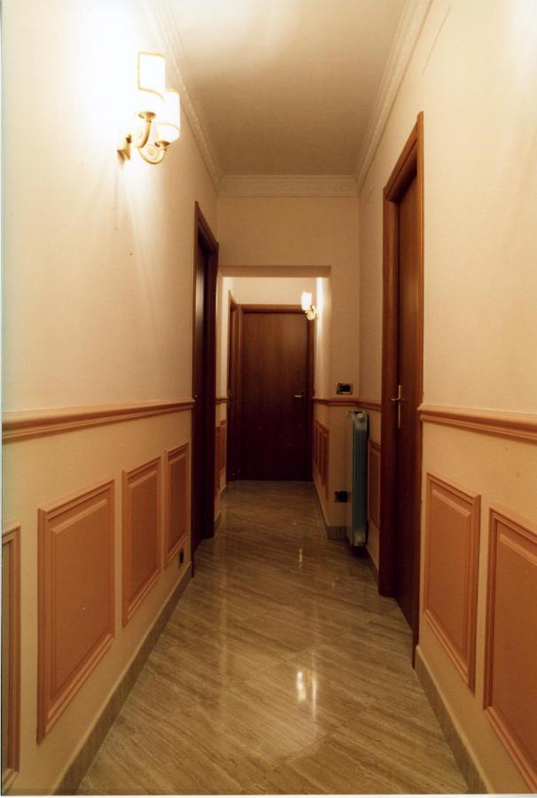Magic House Hotel Roma Ngoại thất bức ảnh