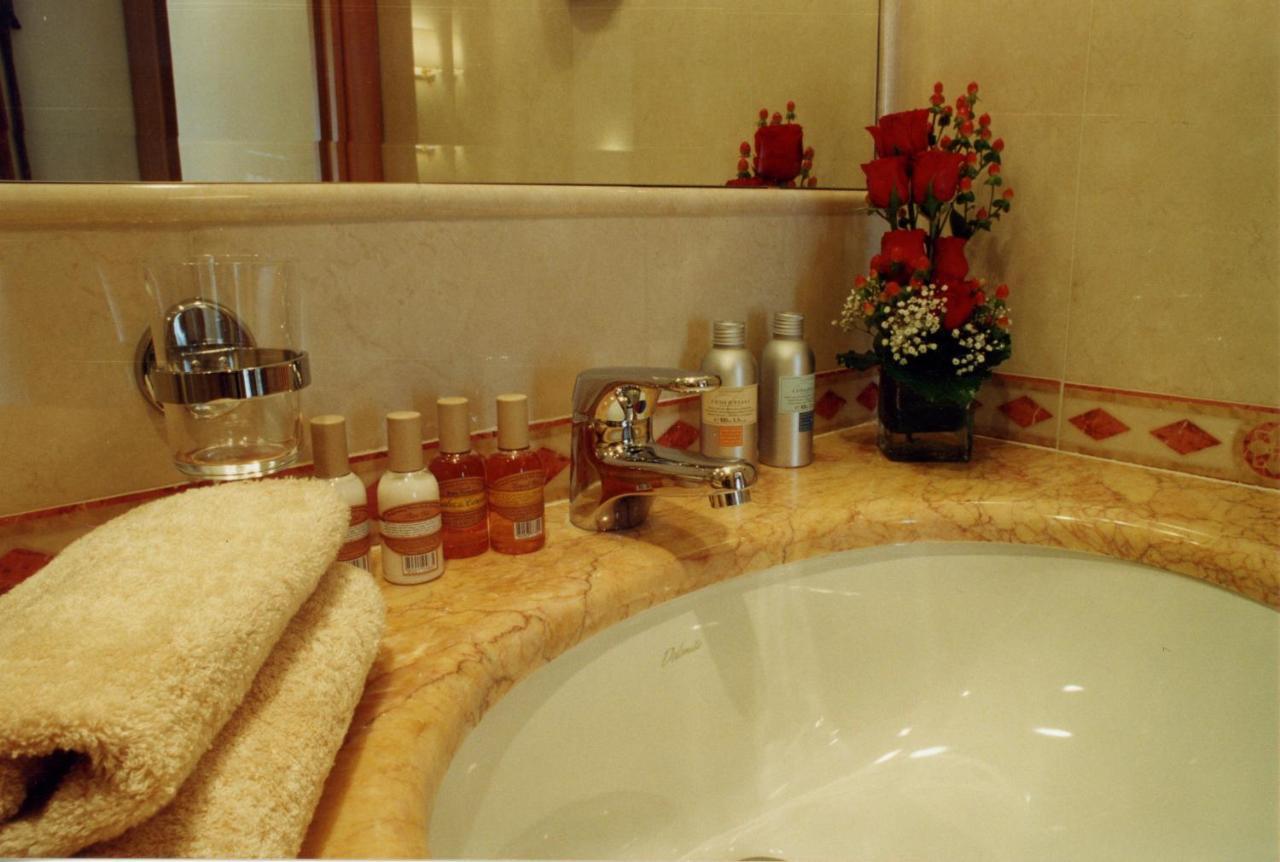 Magic House Hotel Roma Ngoại thất bức ảnh